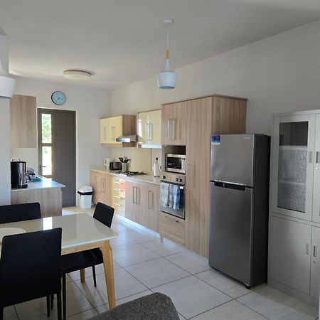 Modern And Cosy Condo: Westwood Apartments Flic-en-Flacq 외부 사진